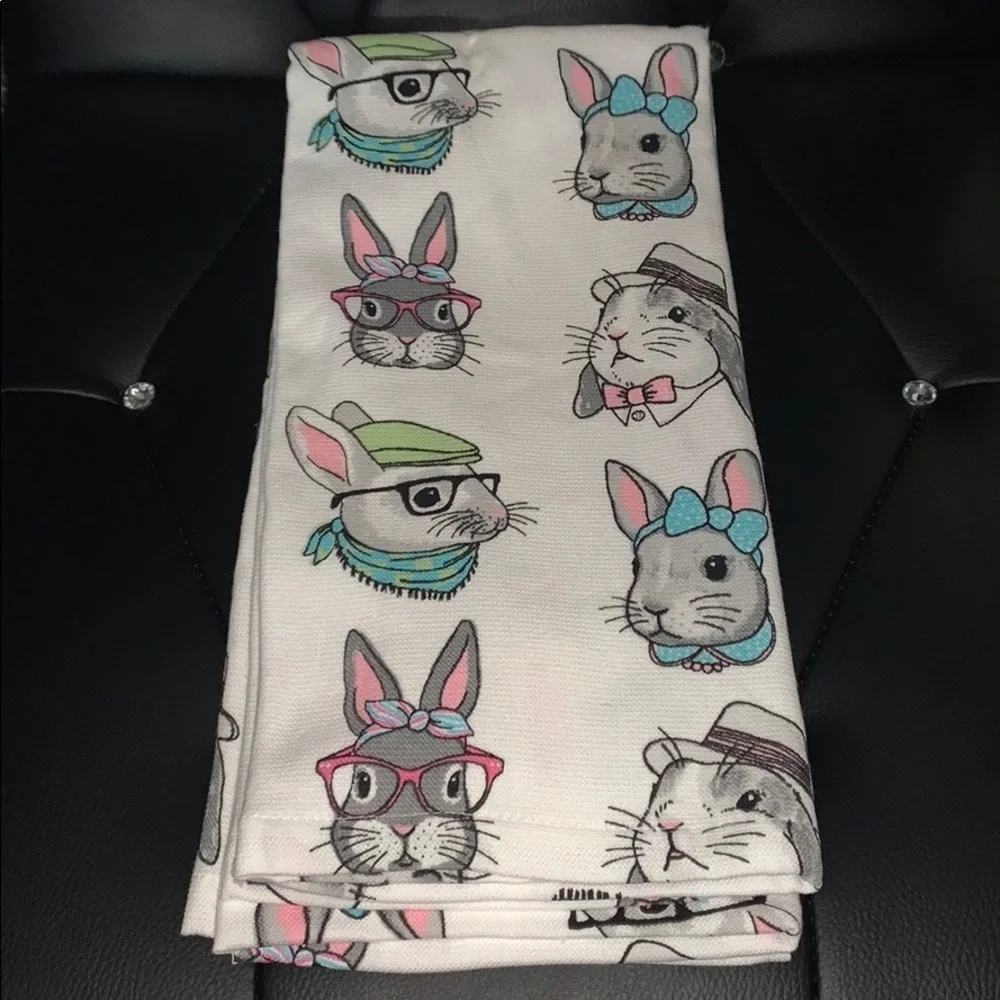 NWT Isaac Mizrahi Rabbit Kitchen Towels Set of 2
